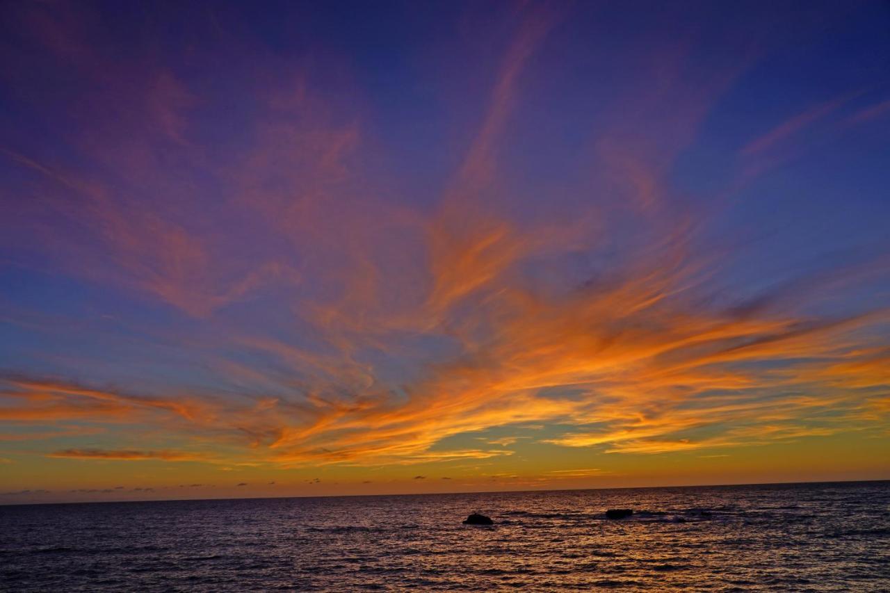 Stefanias Prasoudi Beach Agios Matthaios  ภายนอก รูปภาพ