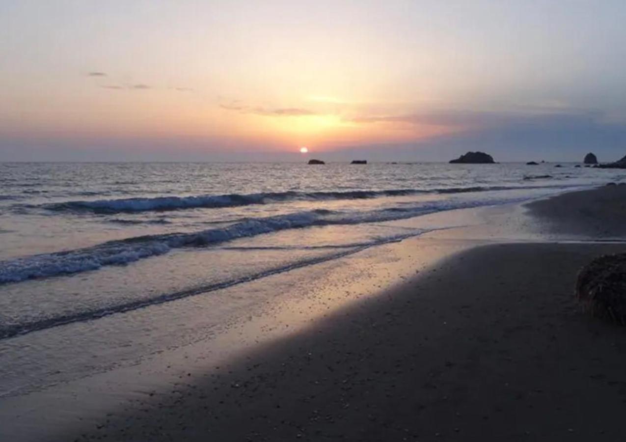 Stefanias Prasoudi Beach Agios Matthaios  ภายนอก รูปภาพ